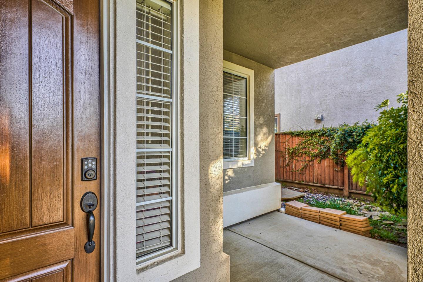 10 Whitman Circle Salinas, CA 93906 - Photo 4 of 33 a house view with a garden space