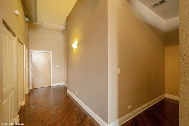 $1,700 | 4131 West Belmont Avenue, Unit 204, Chicago, IL 60641