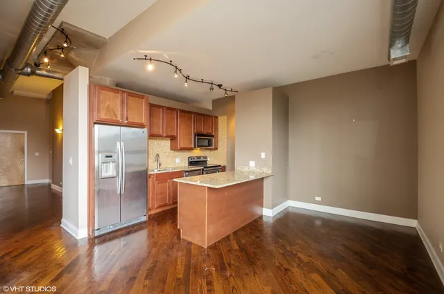$1,700 | 4131 West Belmont Avenue, Unit 204, Chicago, IL 60641