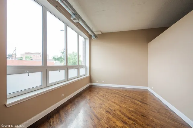 $1,700 | 4131 West Belmont Avenue, Unit 204, Chicago, IL 60641