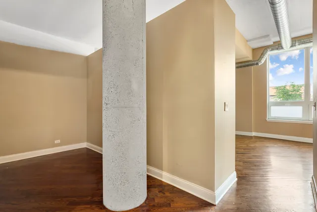 $1,700 | 4131 West Belmont Avenue, Unit 204, Chicago, IL 60641