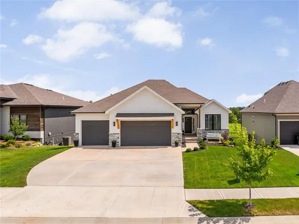 $705,000 | 14219 South Houston Street, Olathe, KS 66061