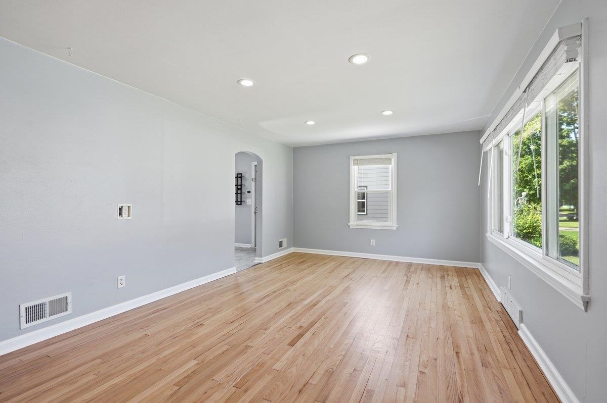 4714 Rothman Place Monona, WI 53716 - Photo 4 of 43