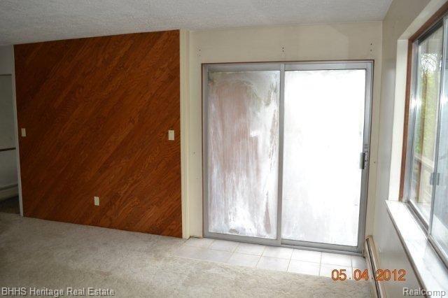 5416 Greenfield Road Brighton, MI 48114 - Photo 11 of 25 Library/Den