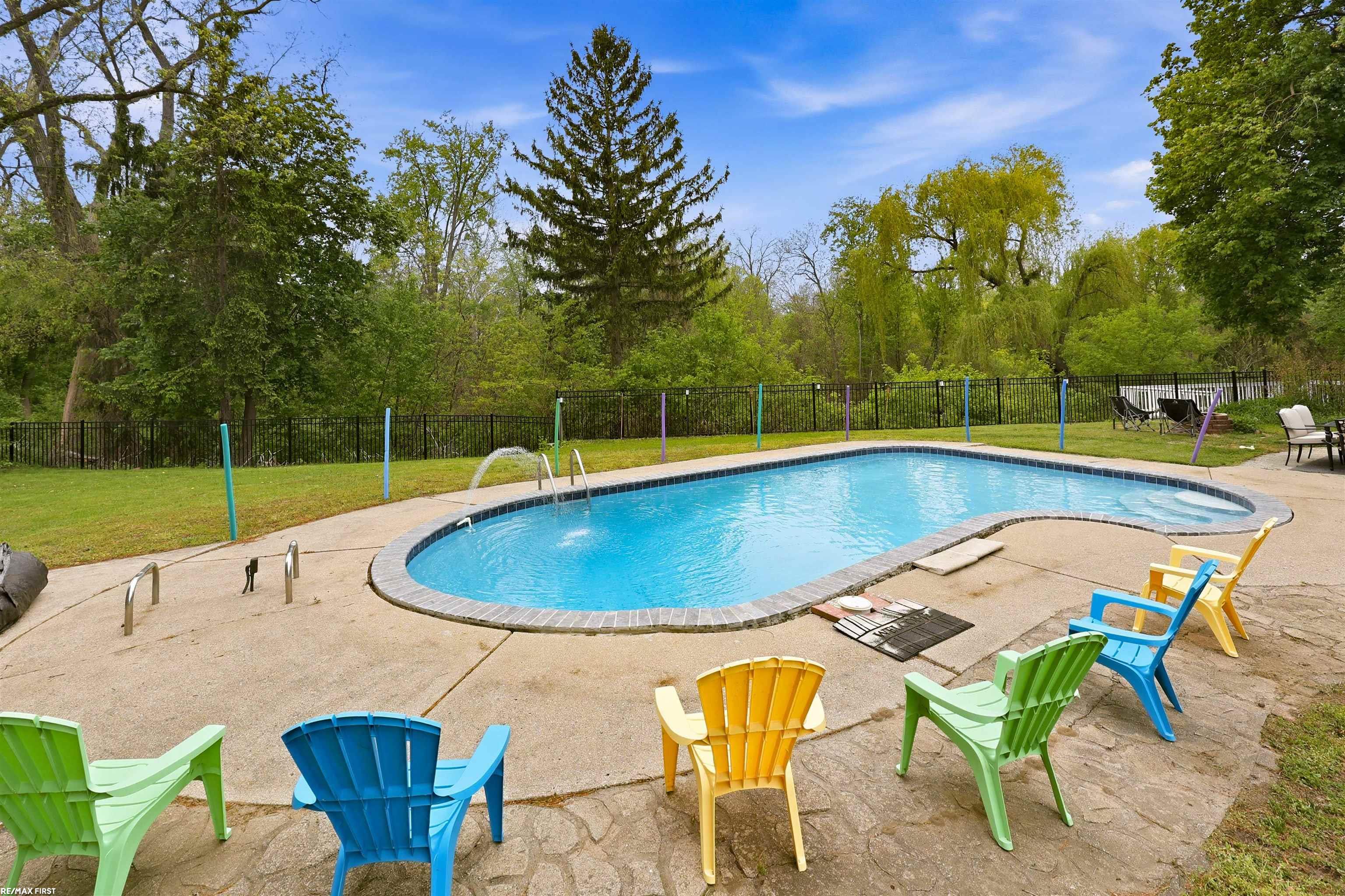 8490 Clinton River Road Sterling Heights, MI 48314 - Photo 47 of 61