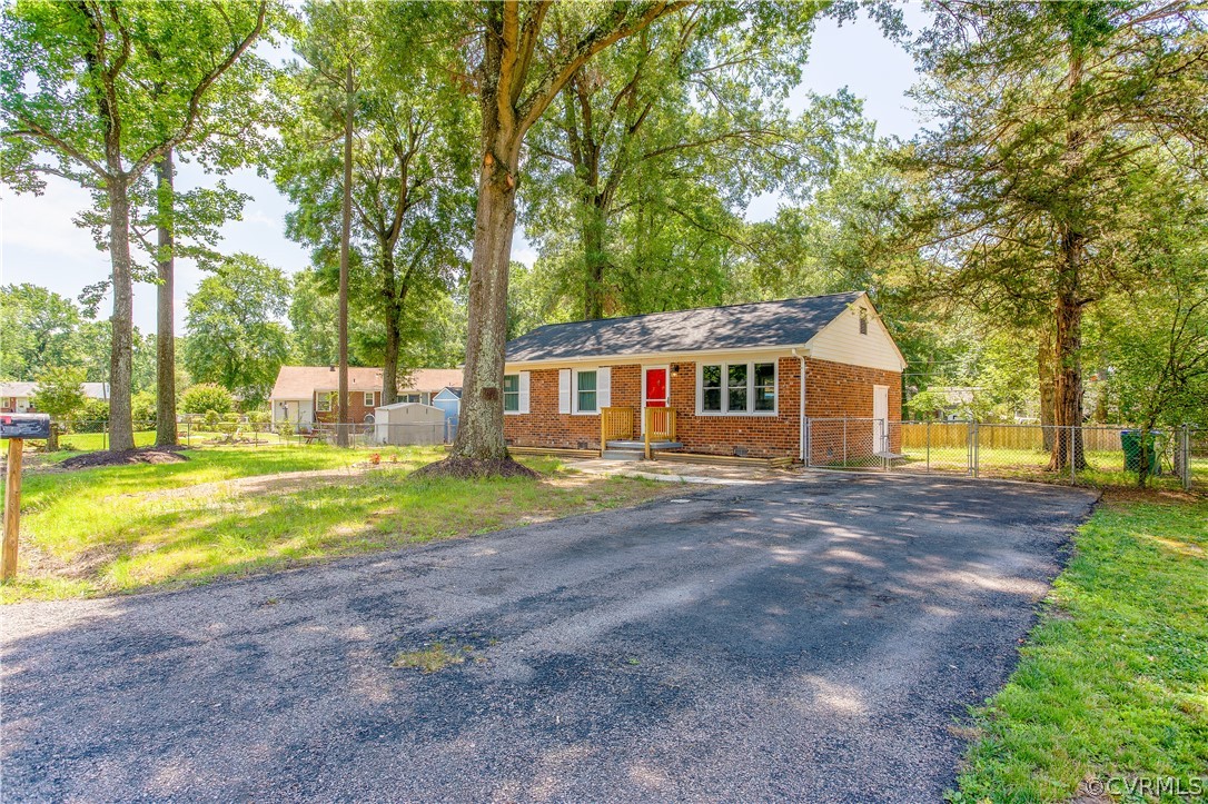 516 Crieff Road Richmond, VA 23225 - Photo 3 of 31 Gallery Image 3