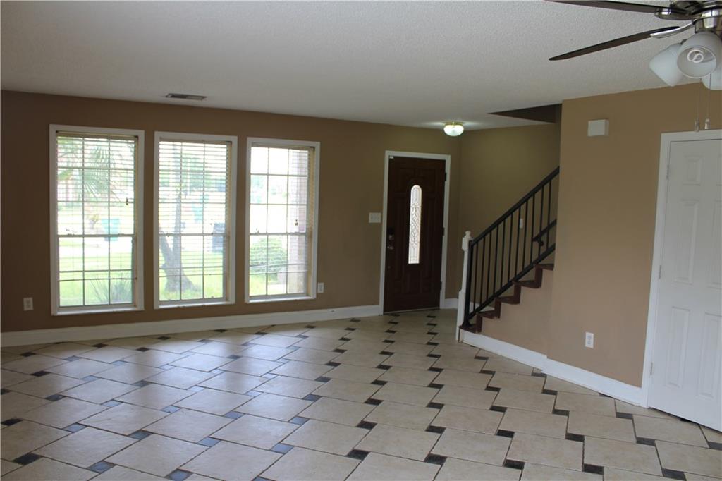 30 Lake Bernard Court Harvey, LA 70058 - Photo 2 of 20 Gallery Image 2