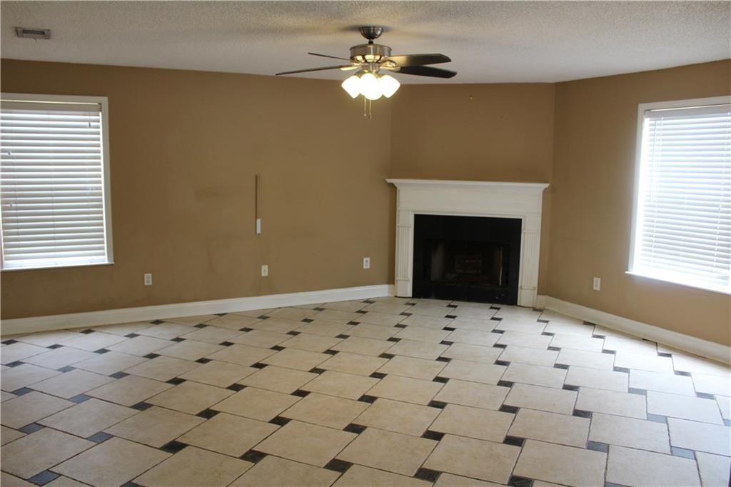 30 Lake Bernard Court Harvey, LA 70058 - Photo 6 of 20 Gallery Image 6