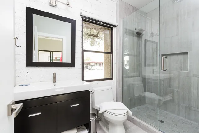 $5,995 | 7505 East Main Street, Unit B, Scottsdale, AZ 85251