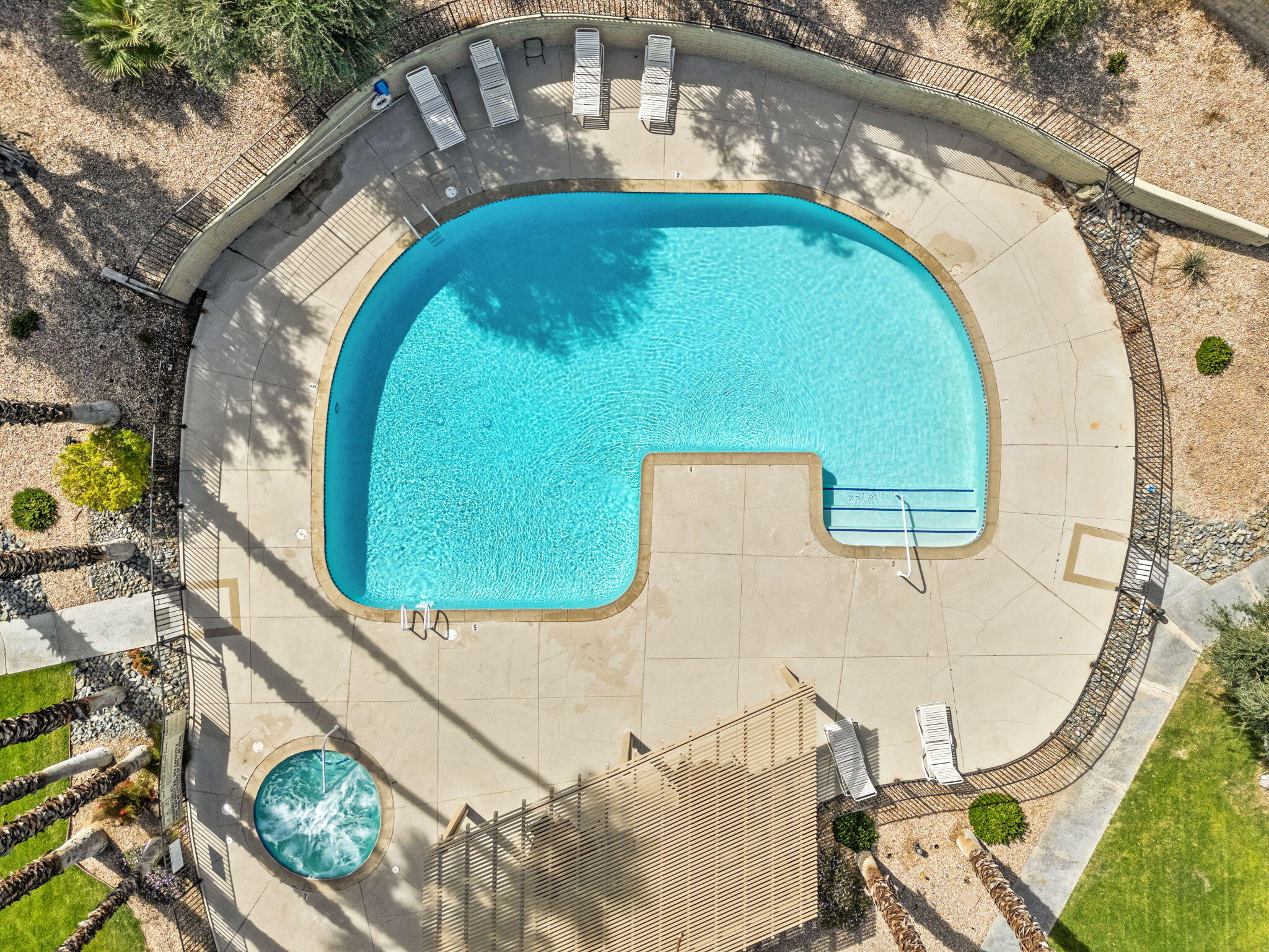 2857 North Los Felices Road, Unit 210 Palm Springs, CA 92262 - Photo 31 of 40 4-web-or-mls-DJI_20260224120510_0057_D