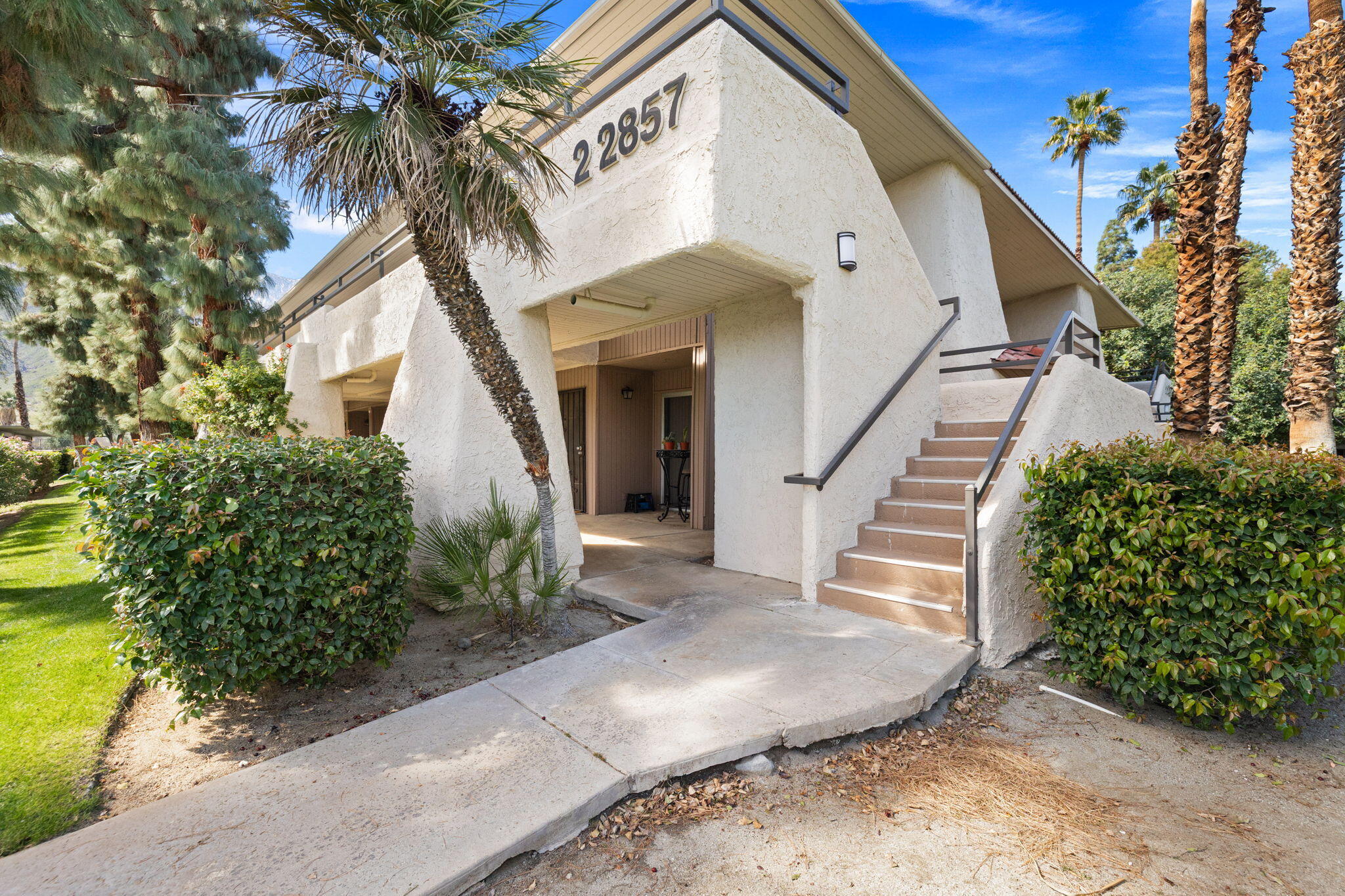 2857 North Los Felices Road, Unit 210 Palm Springs, CA 92262 - Photo 36 of 40 9-web-or-mls-8M4A8784