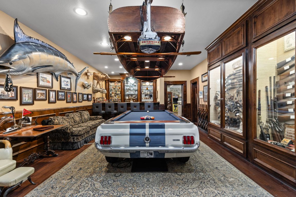 999 Schwarzlose Road New Braunfels, TX 78130 - Photo 26 of 39 a view of a chairs in a room