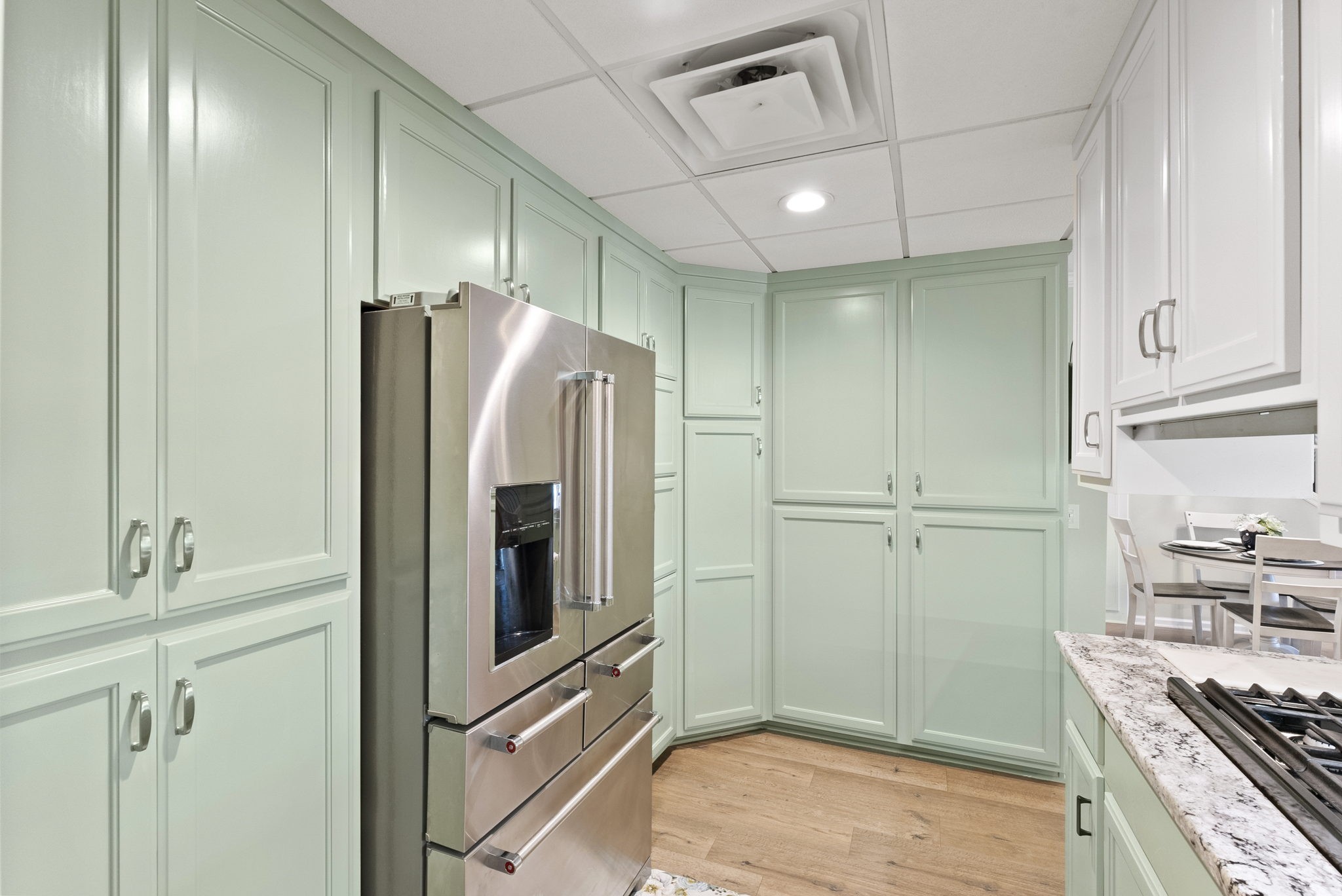 812 Burton Point Road Mount Juliet, TN 37122 - Photo 29 of 59 a kitchen with stainless steel appliances granite countertop a refrigerator and a stove