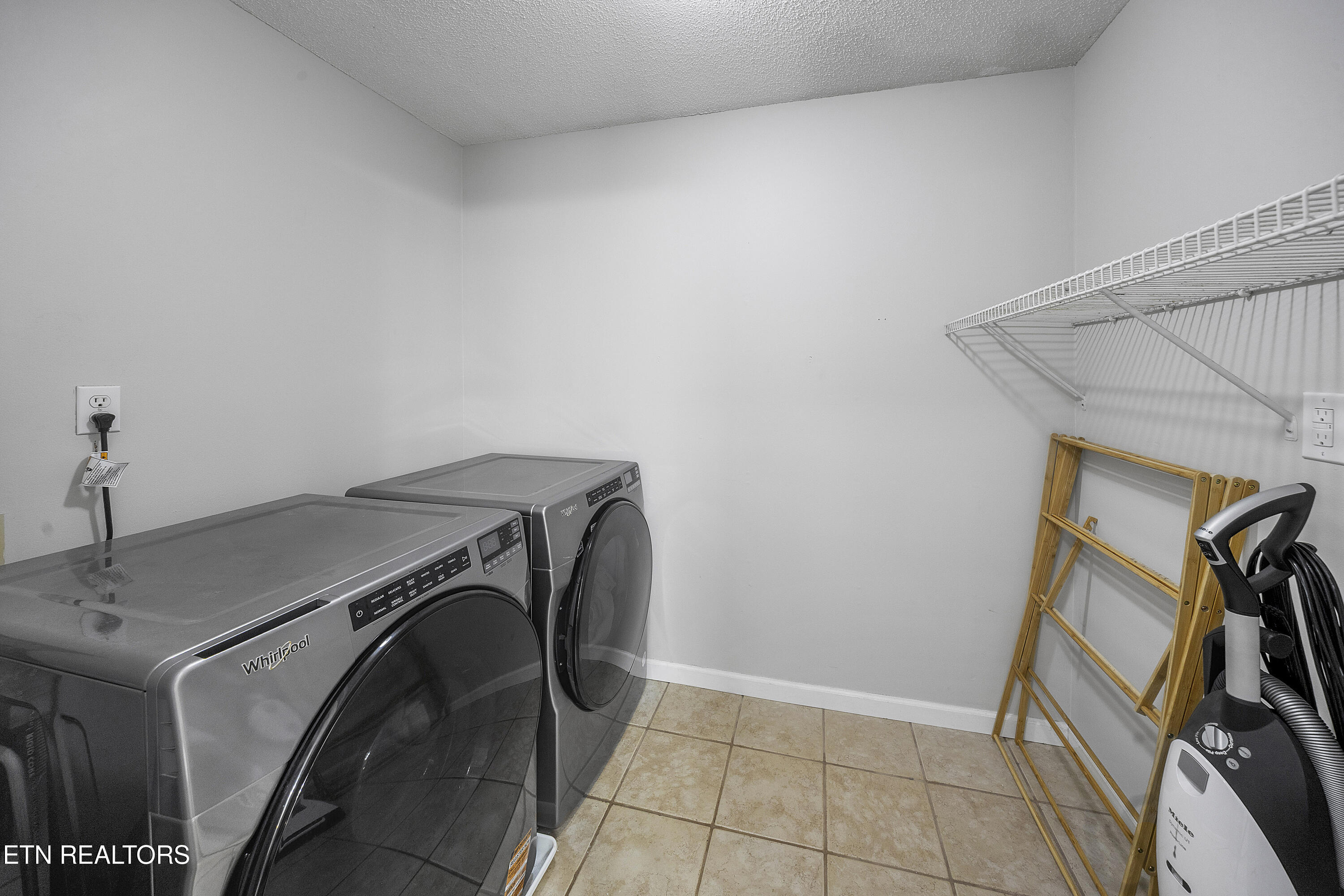 9005 Colchester Ridge Road Knoxville, TN 37922 - Photo 21 of 36 L40A6805