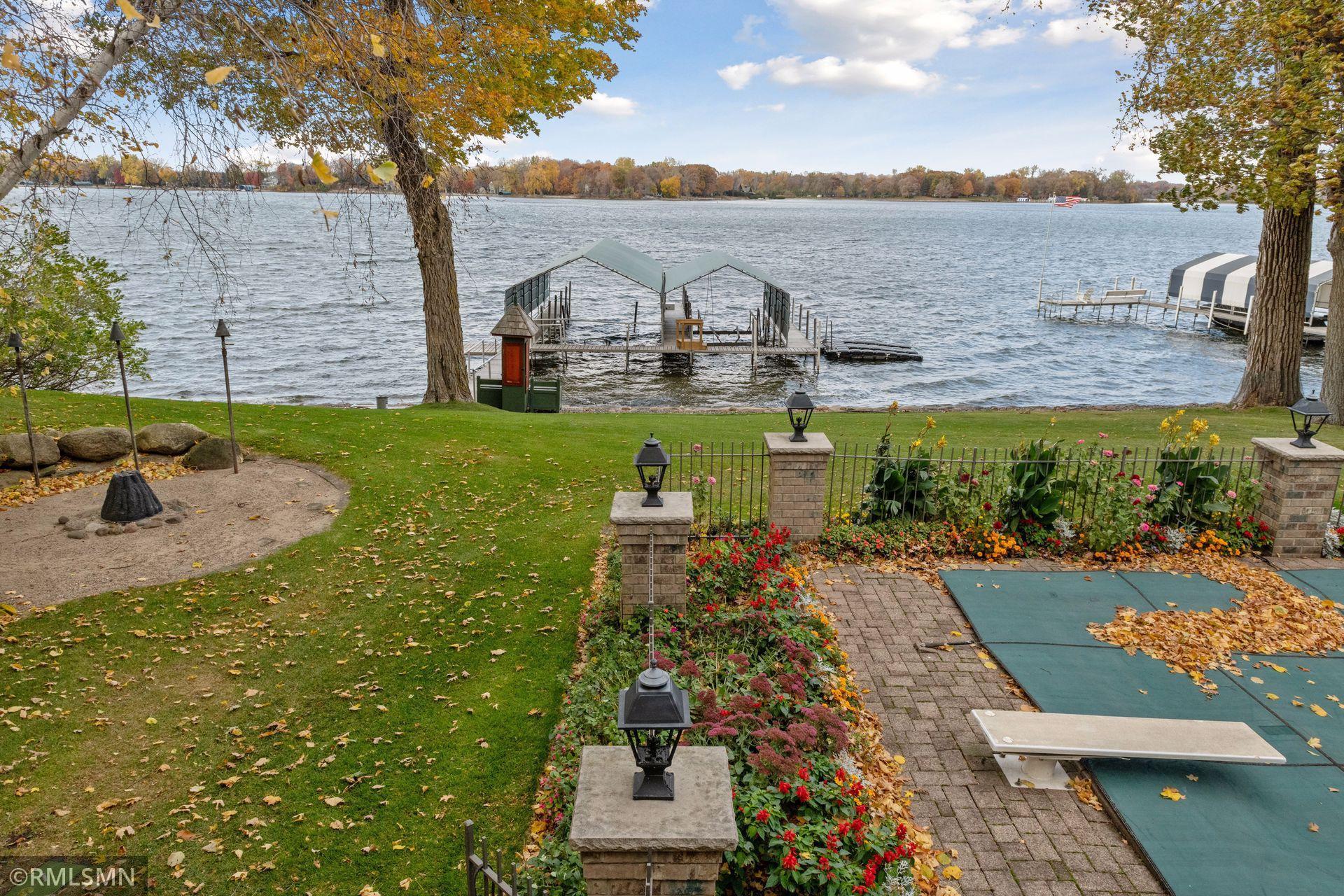 28010 Woodside Road Shorewood, MN 55331 - Photo 3 of 50 Gallery Image 3