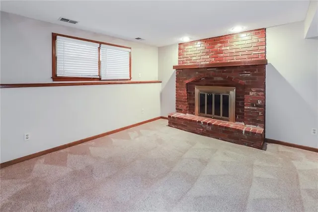 $1,990 | 1005 Northeast 104th Terrace, Kansas City, MO 64155