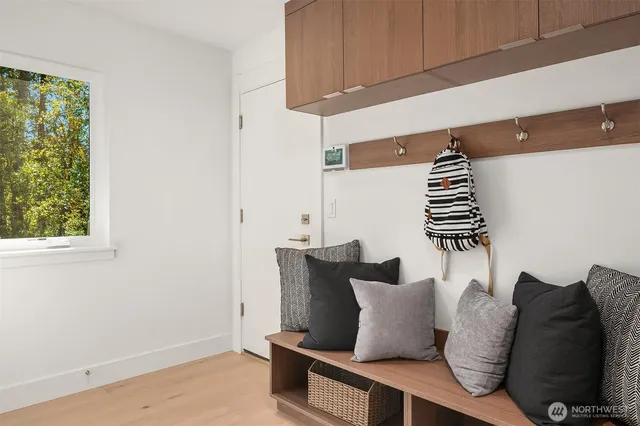 $2,299,995 | 14889 Site 8 Ne 2nd Court, Bellevue, WA 98007