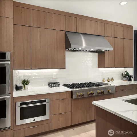 $2,299,995 | 14889 Site 8 Ne 2nd Court, Bellevue, WA 98007