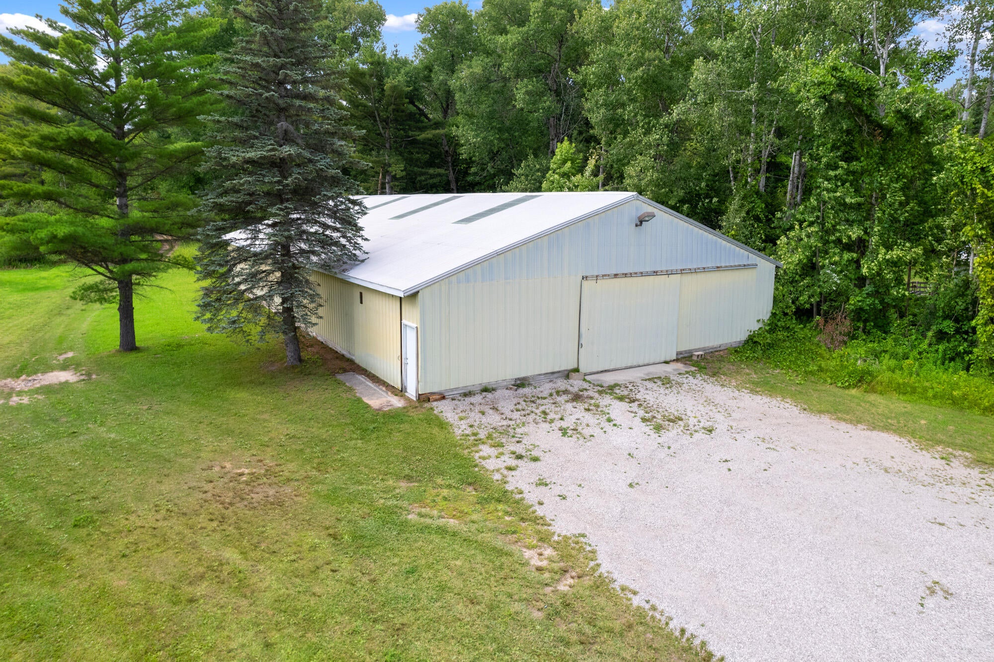 2232 North Birchwood Access Road Cheboygan, MI 49721 - Photo 82 of 84 Gallery Image 82