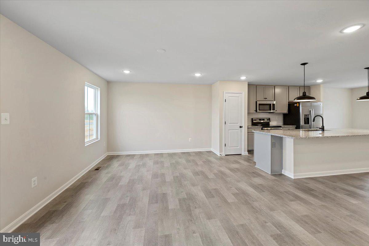 84 Thrower Road Hedgesville, WV 25427 - Photo 7 of 26 Similar Great Room