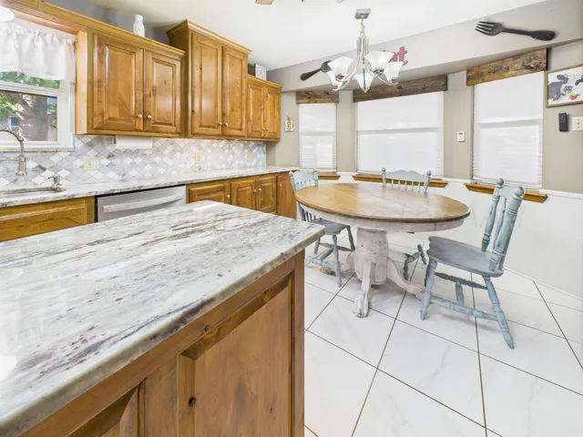 $233,000 | 2600 Comanche Trail, Pampa, TX 79065