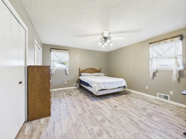 $233,000 | 2600 Comanche Trail, Pampa, TX 79065