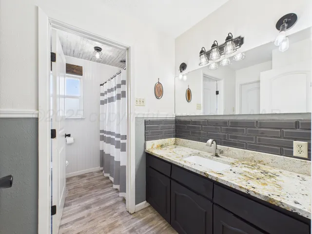 $233,000 | 2600 Comanche Trail, Pampa, TX 79065