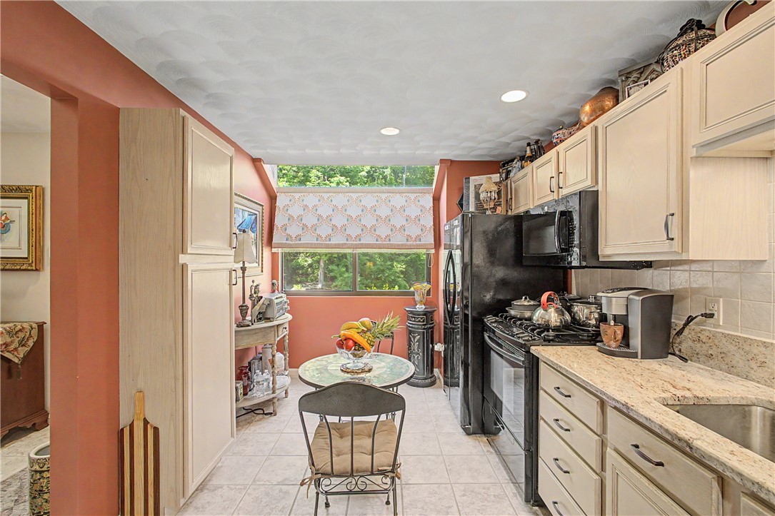 5 Wake Robin Road, Unit 3004 Lincoln, RI 02865 - Photo 8 of 40