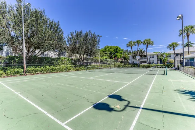a view of a tennis court