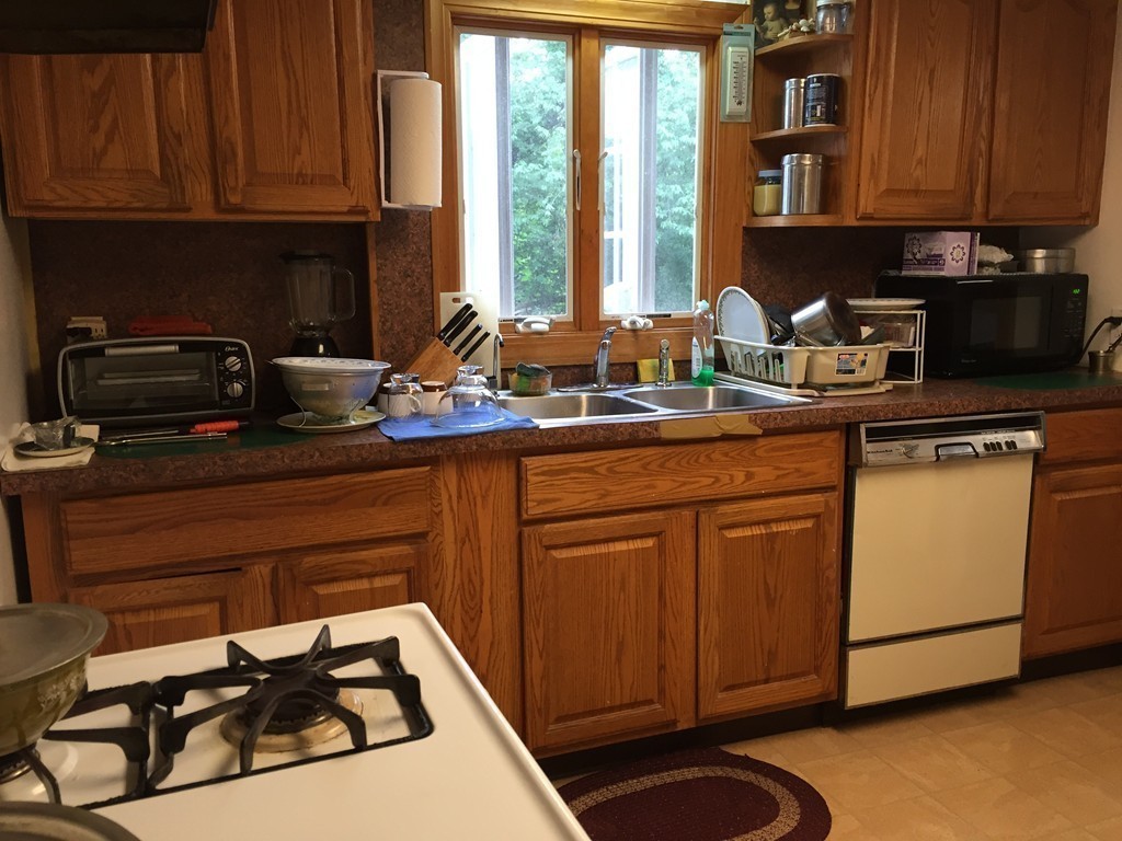 19 Truman Road Newton, MA 02459 - Photo 6 of 16