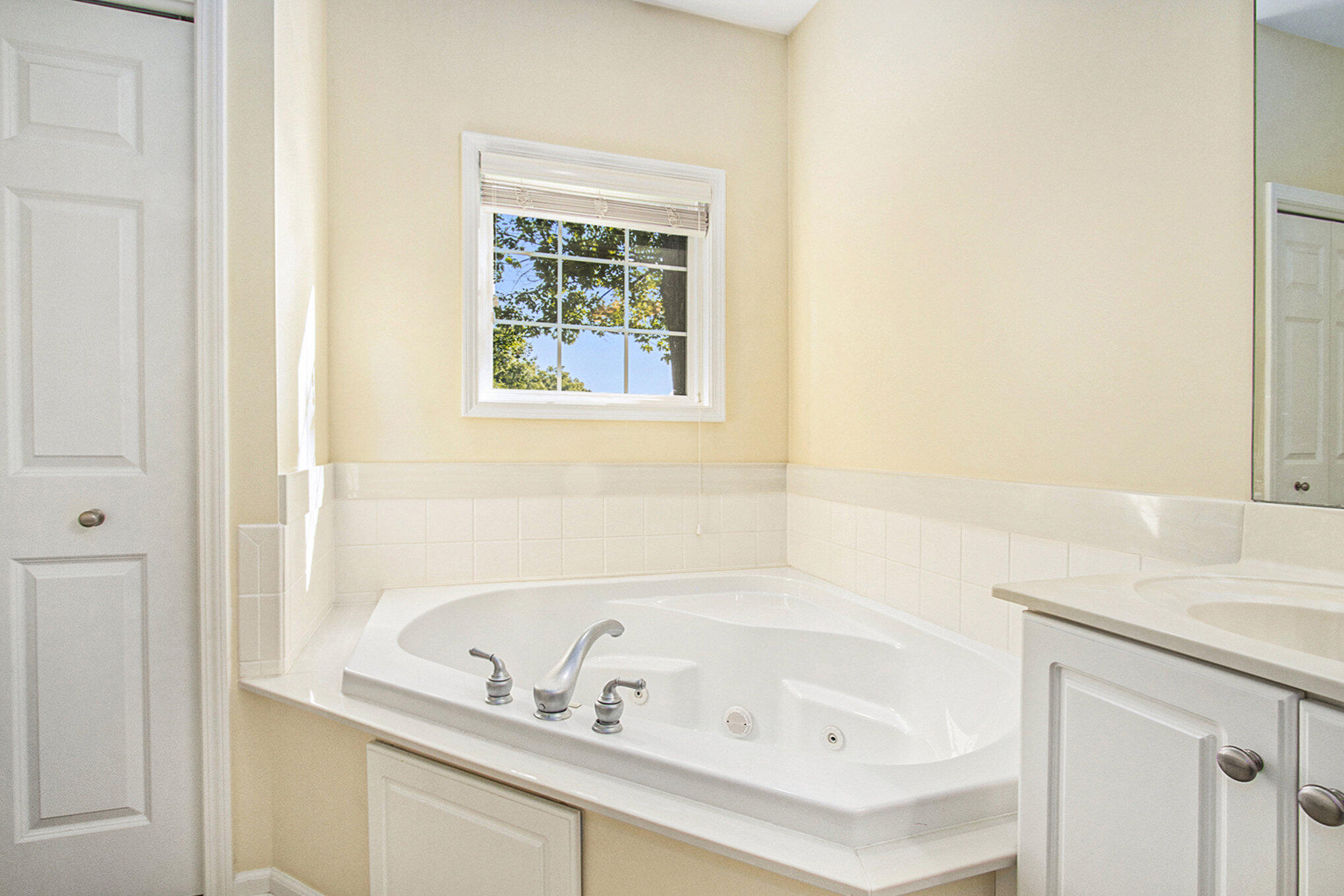 3220 Lake Ridge Court Muskegon, MI 49441 - Photo 25 of 49 025_mhw_0629_5863