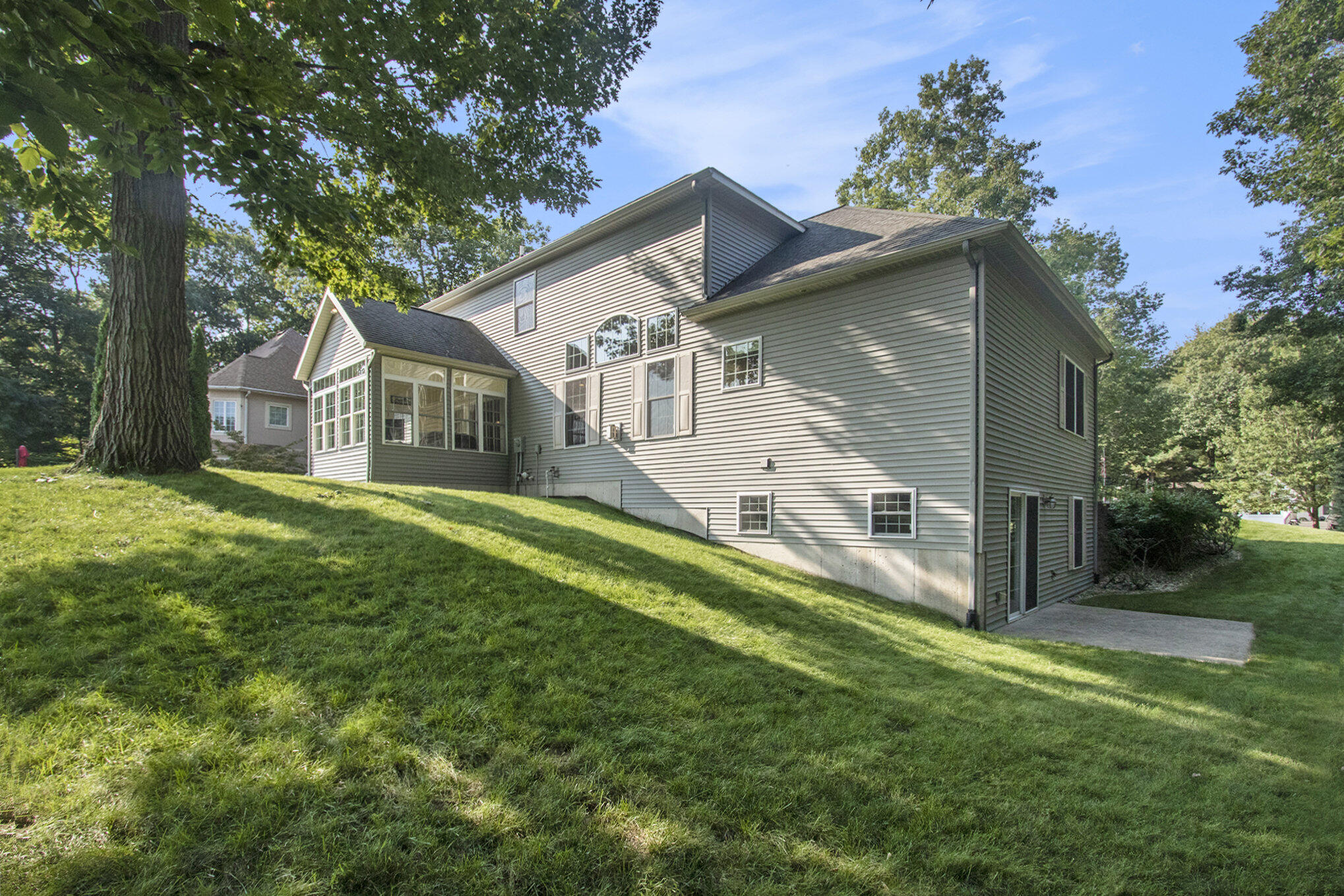 3220 Lake Ridge Court Muskegon, MI 49441 - Photo 40 of 49 040_mhw_0629_5878