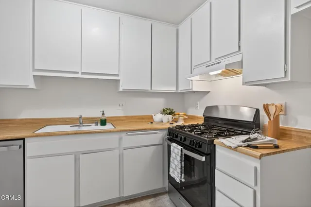 $495,000 | 1273 San Simeon Court, Unit 7, Ventura, CA 93003