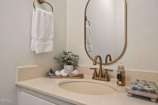 $495,000 | 1273 San Simeon Court, Unit 7, Ventura, CA 93003