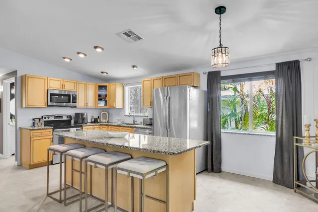 $4,000 | 117 Sandy Circle West, Big Pine Key, FL 33043