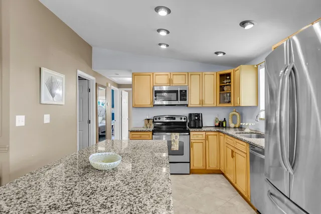 $4,000 | 117 Sandy Circle West, Big Pine Key, FL 33043