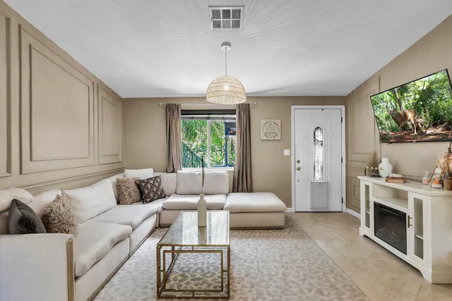 $4,000 | 117 Sandy Circle West, Big Pine Key, FL 33043