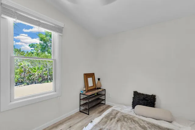 $4,000 | 117 Sandy Circle West, Big Pine Key, FL 33043