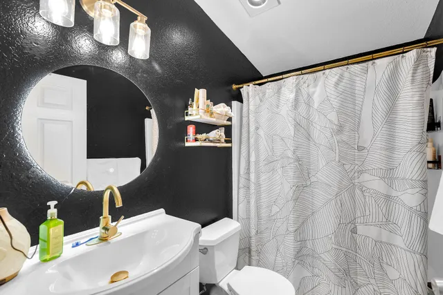 $4,000 | 117 Sandy Circle West, Big Pine Key, FL 33043