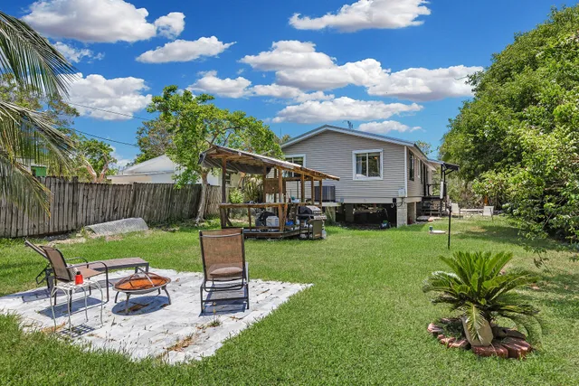 $4,000 | 117 Sandy Circle West, Big Pine Key, FL 33043