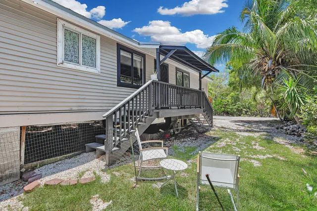 $4,000 | 117 Sandy Circle West, Big Pine Key, FL 33043