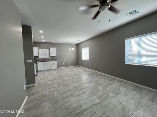 $1,475 | 43 West Lester Street, Tucson, AZ 85705