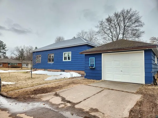 $115,000 | 1301 6th Avenue West, Ashland, WI 54806