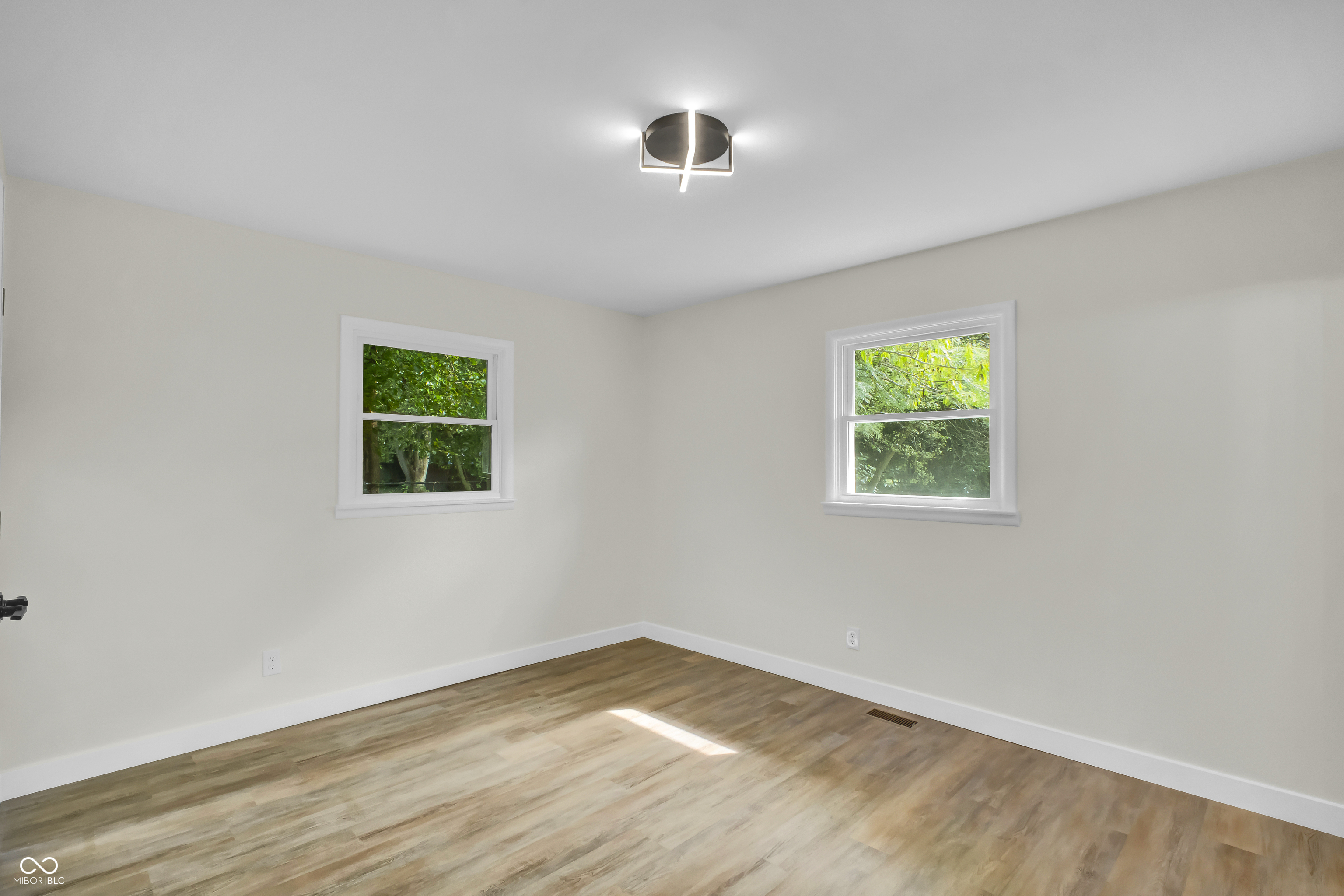 2871 North Talley Road Columbus, IN 47203 - Photo 23 of 45 Gallery Image 23