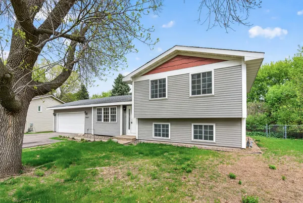 $390,000 | 6607 Kilmer Way, Maple Grove, MN 55369