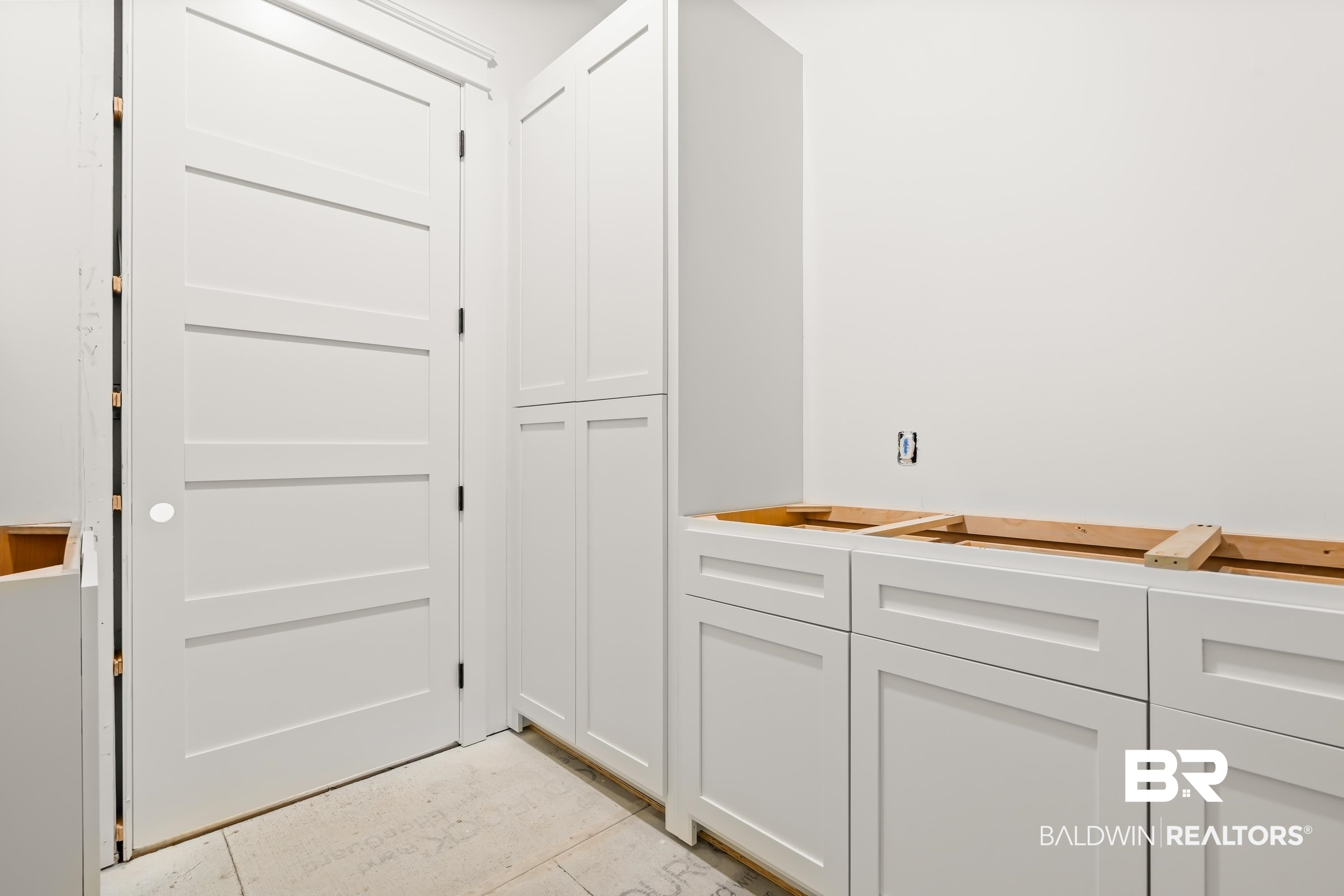 14686 State Highway Gulf Shores, AL 36542 - Photo 14 of 44 Interior space