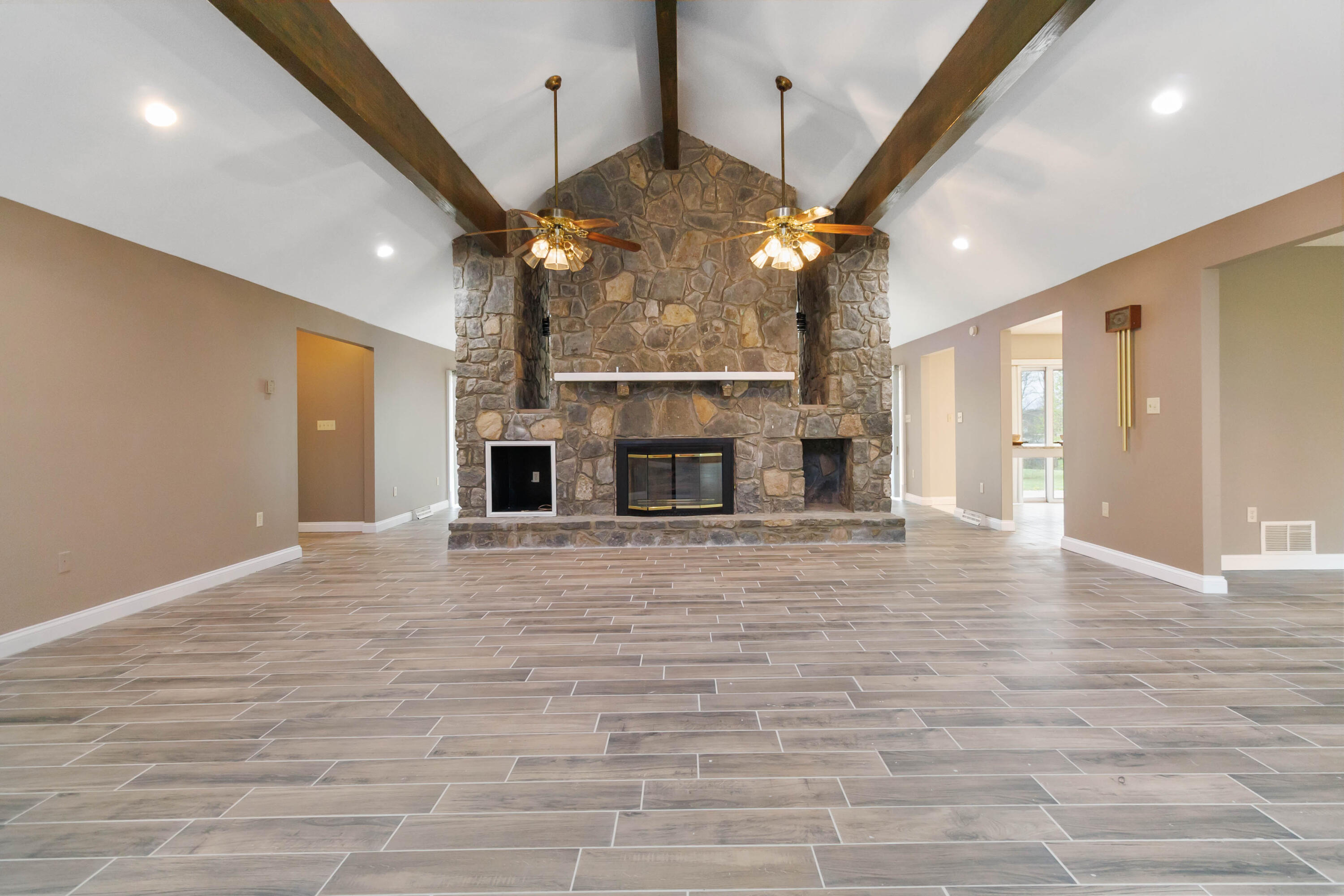 2056 West Laurel Road London, KY 40741 - Photo 5 of 46 005