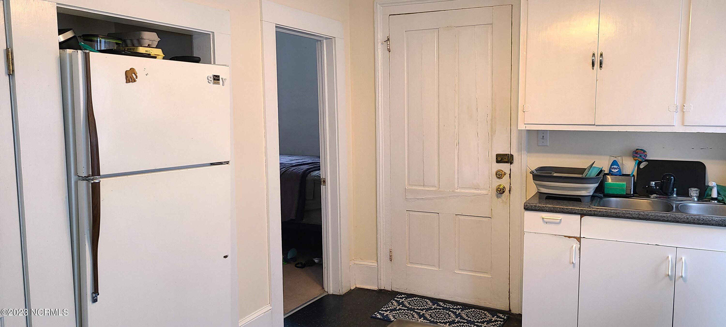 511 Middle Street New Bern, NC 28560 - Photo 14 of 29 Kit2.AptA