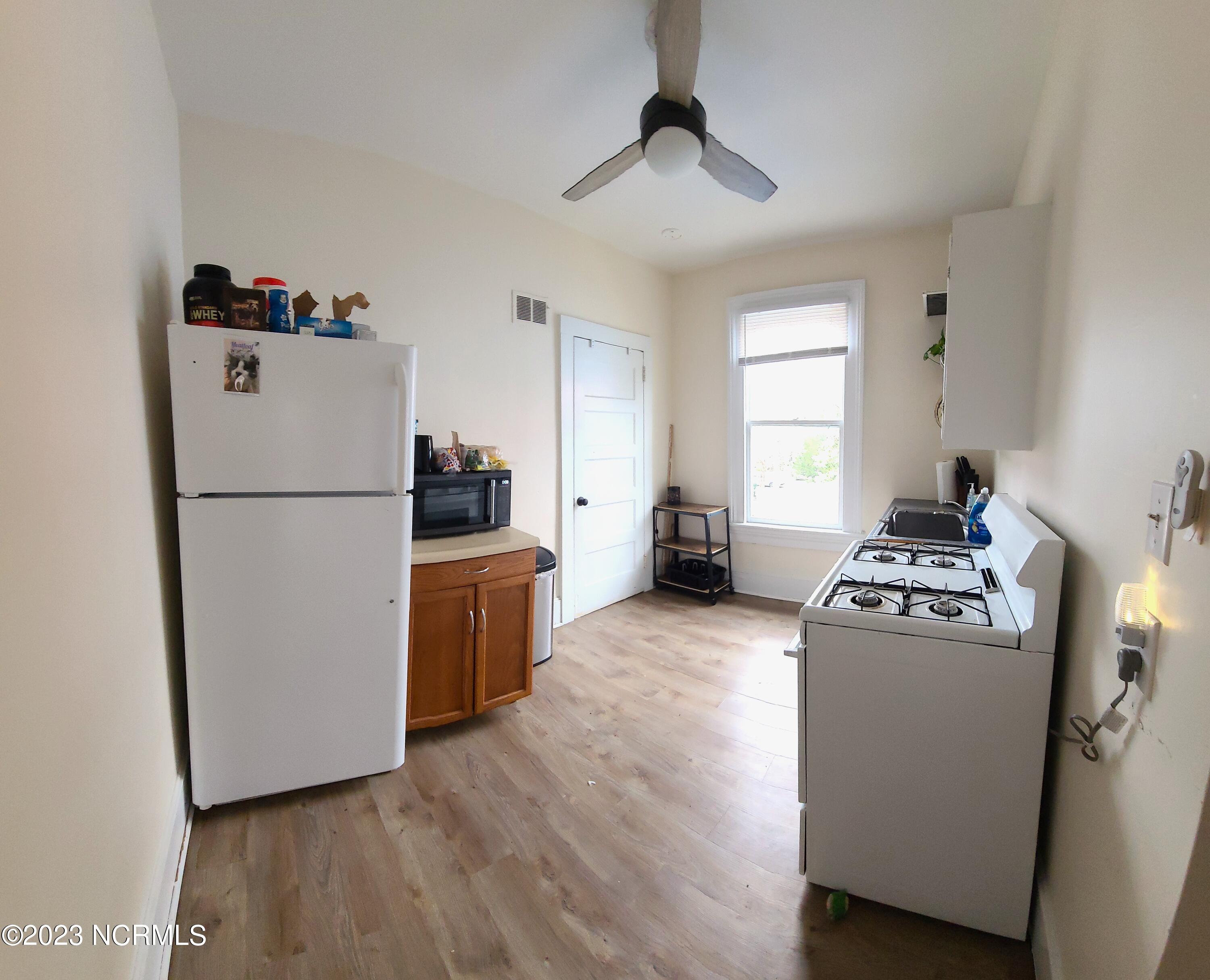 511 Middle Street New Bern, NC 28560 - Photo 19 of 29 Kit1.AptB