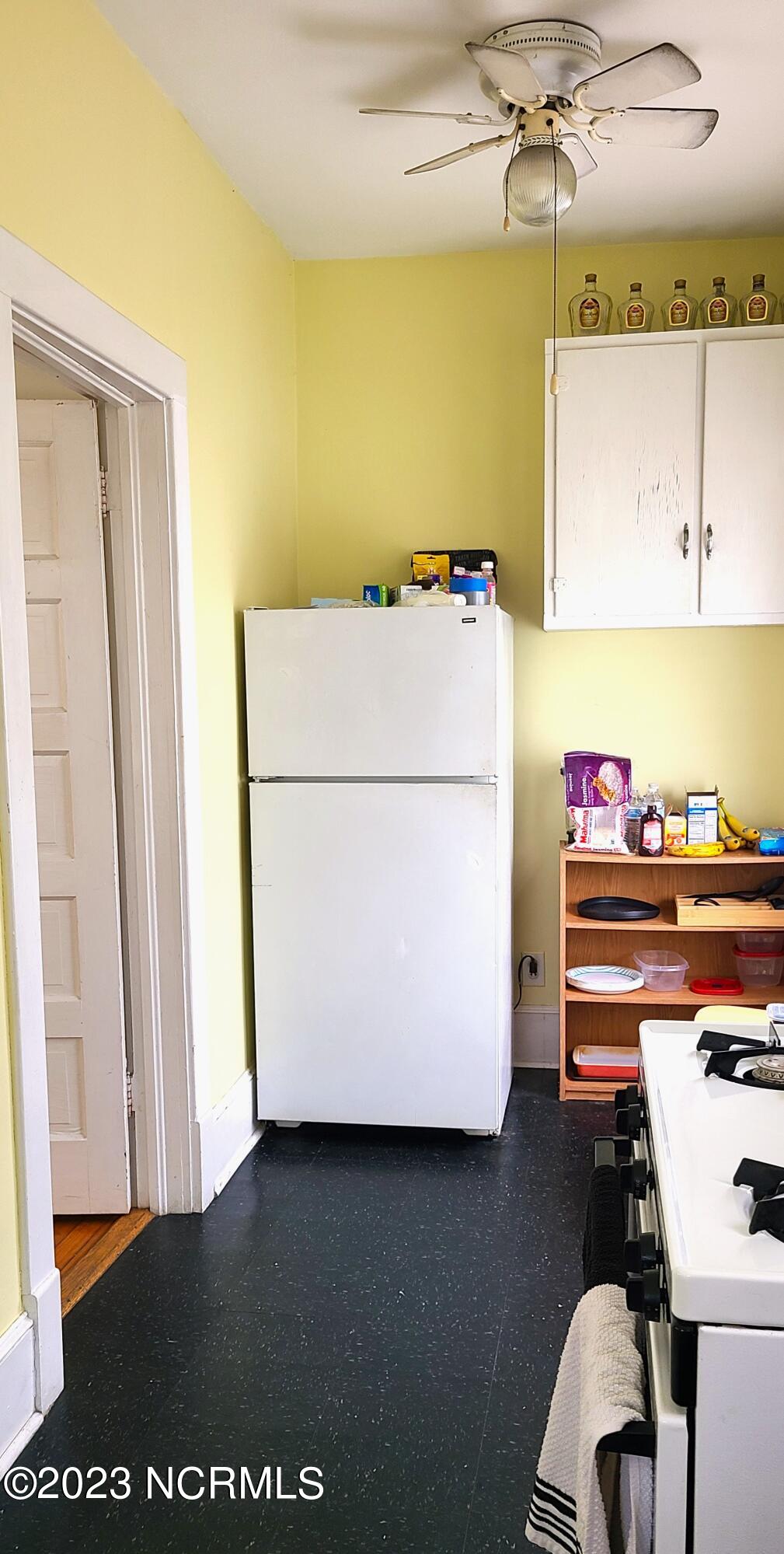 511 Middle Street New Bern, NC 28560 - Photo 23 of 29 Kit1.AptC